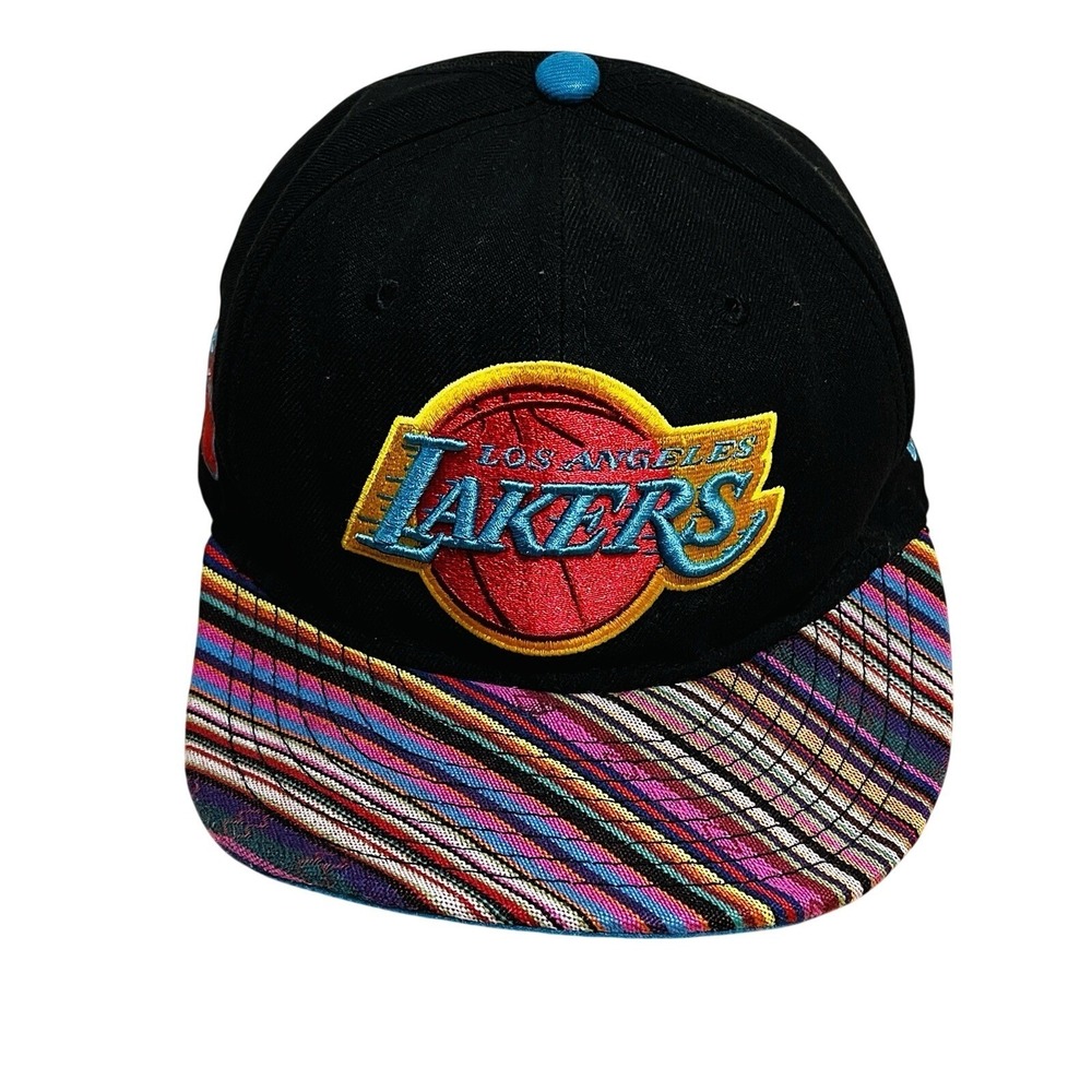 New‎ Era 9Fifty LA Lakers Snapback Hat M/L Black Striped Brim Hardwood Classics
